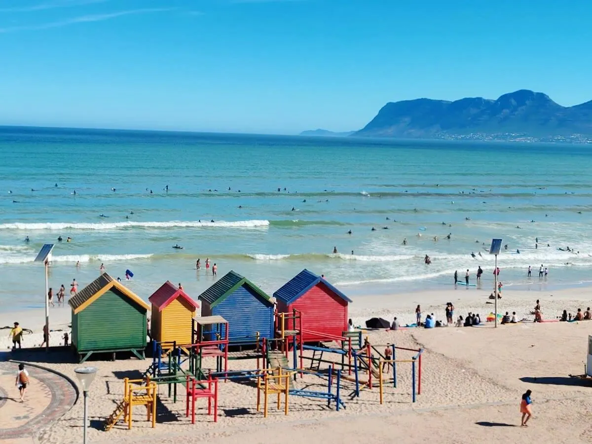 S8 Stoked Apartment Muizenberg